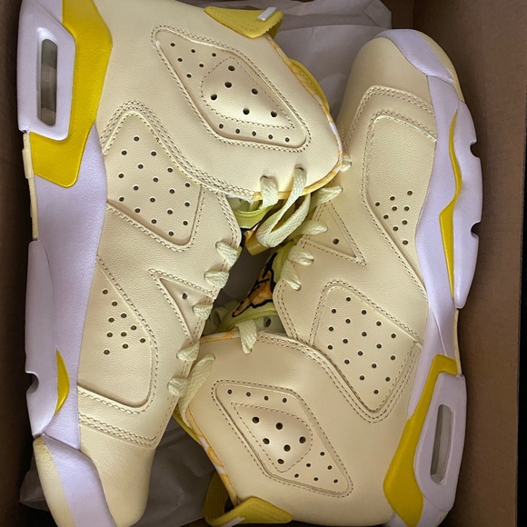 Jordan 6s - Picture 2 of 2
